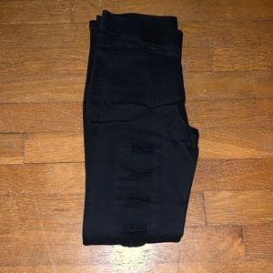 Black distressed pants